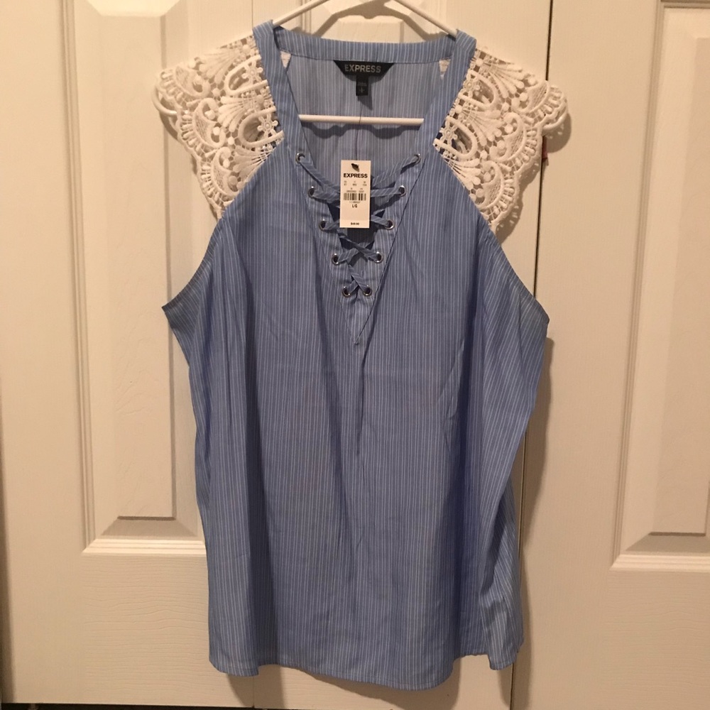 Express lace shoulder top